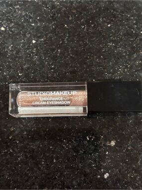 Studio M Cream Eyeshadow - Shimmery Copper Bronze